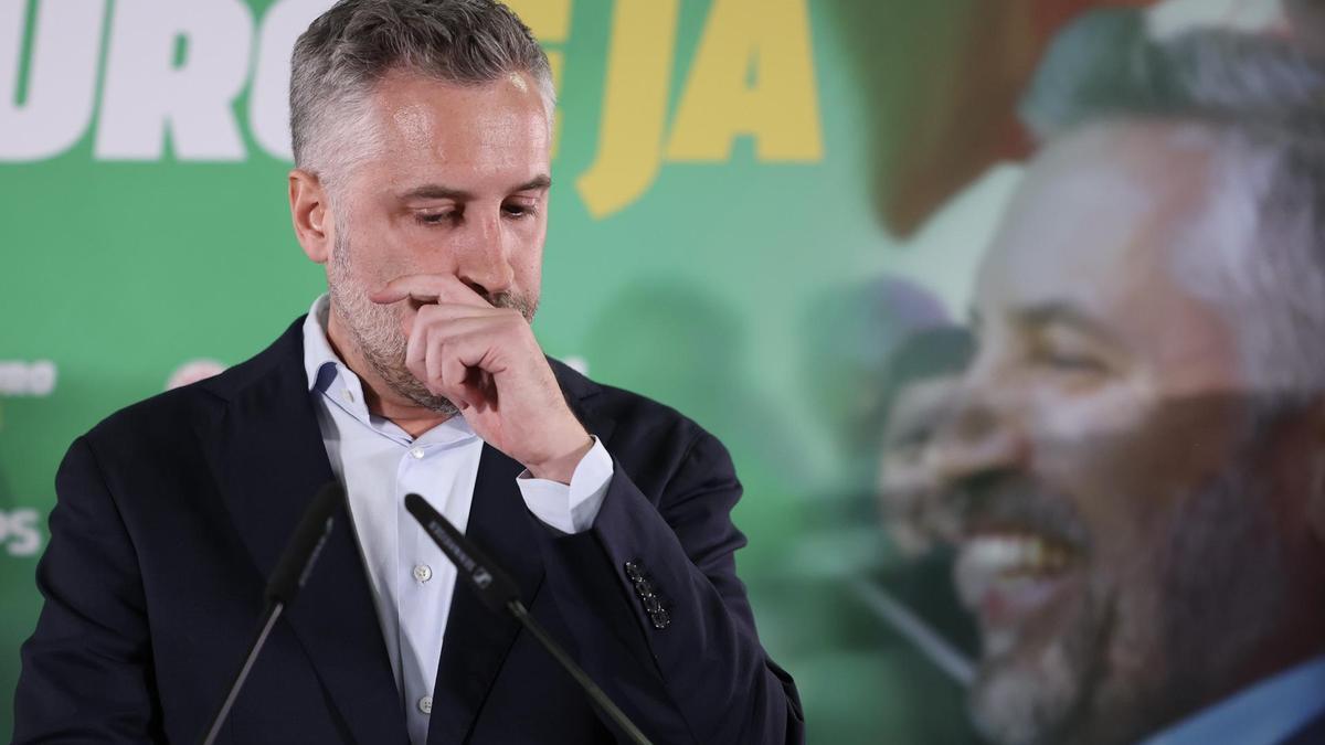 El ya exsecretario general del Partido Socialista (PS) Pedro Nuno Santos, ofrece una rueda de prensa la noche de las elecciones legislativas.