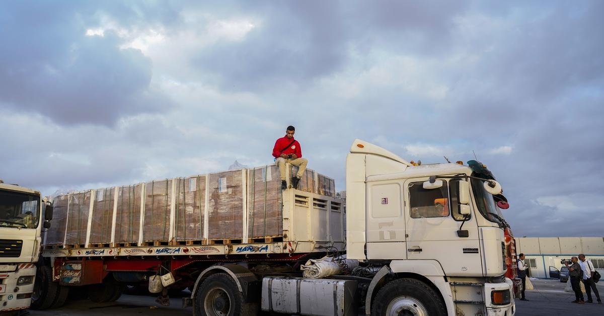 Israel reanuda la ayuda a Gaza desde Rafah tras el cierre del paso este martes