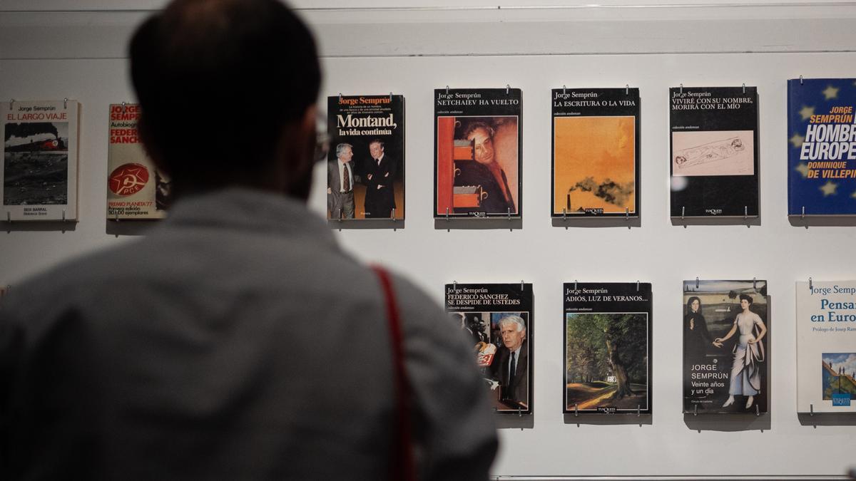 Un paseo mágico por la exposición 'Jorge Semprún. El largo viaje'