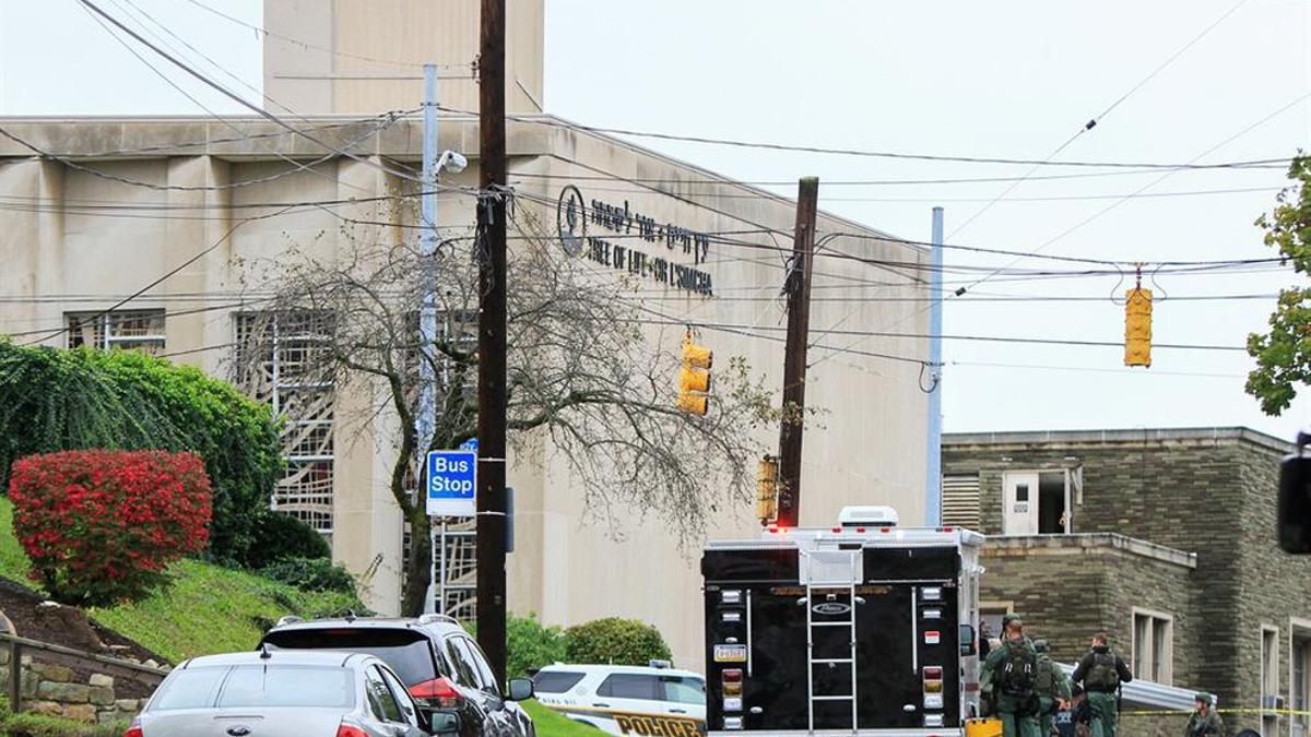 Un hombre mata a once personas en una sinagoga de EEUU al grito de "todos los judíos deben morir"