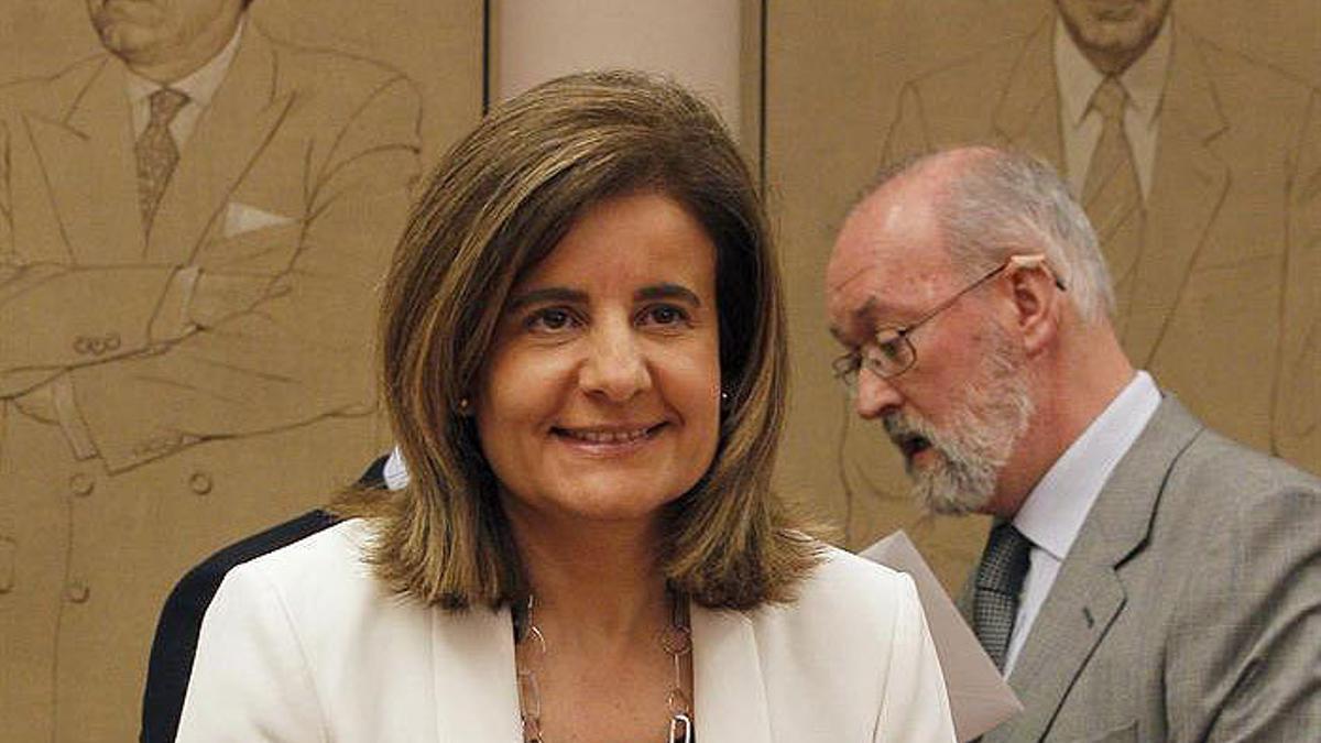 Báñez: “El Gobierno no dijo que crearía empleo en recesión”