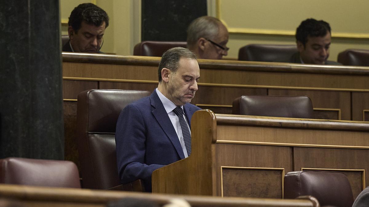 El exministro José Luis Ábalos, durante a una sesión plenaria en el Congreso de los Diputados.