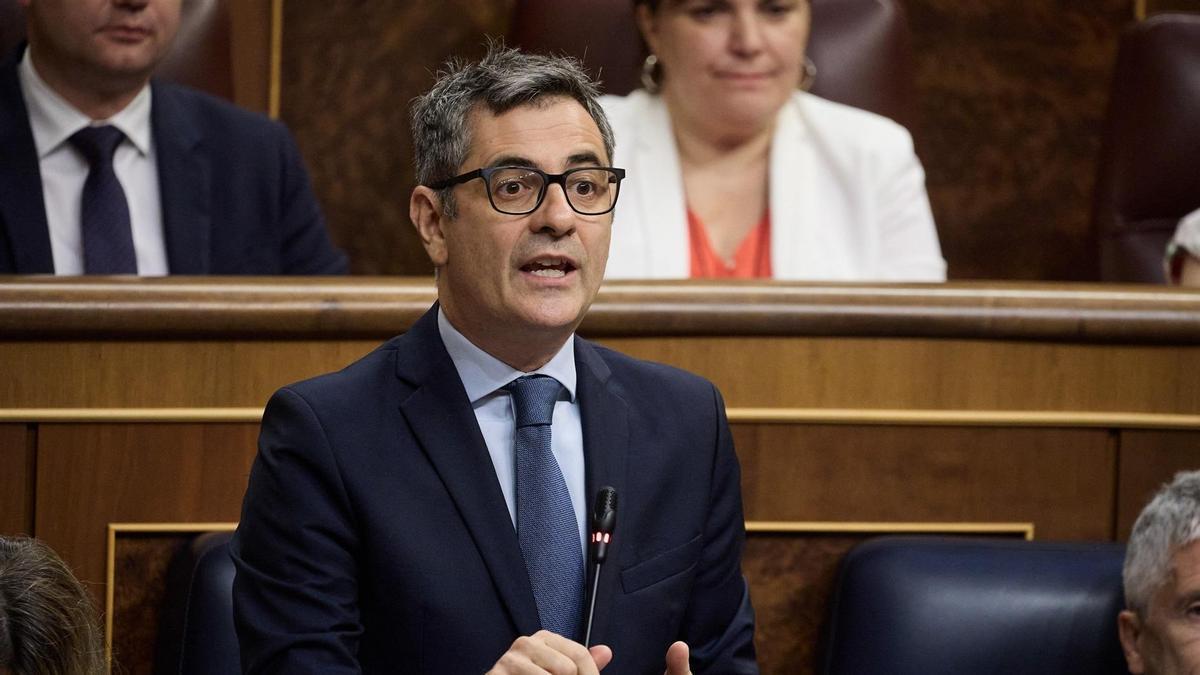 El ministro de Presidencia, Félix Bolaños, durante un pleno en el Congreso de los Diputados este miércoles.