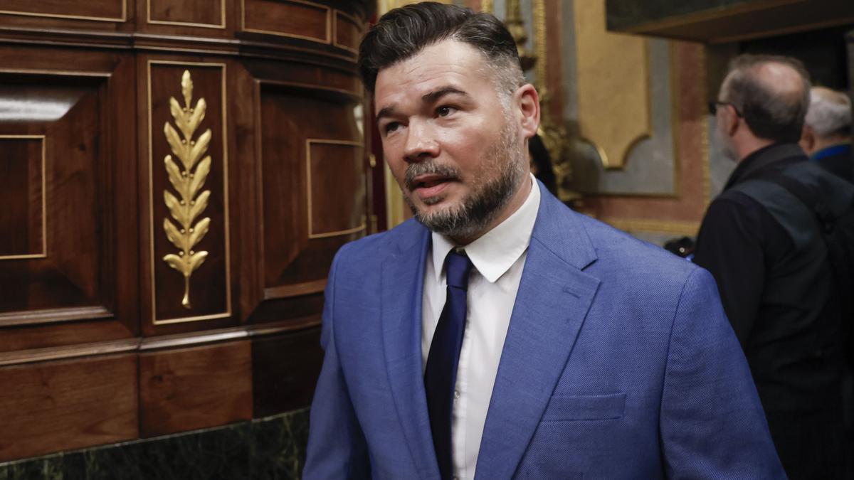 El temor de la derecha a una izquierda movilizada activa una ofensiva de PP y Vox contra Rufián