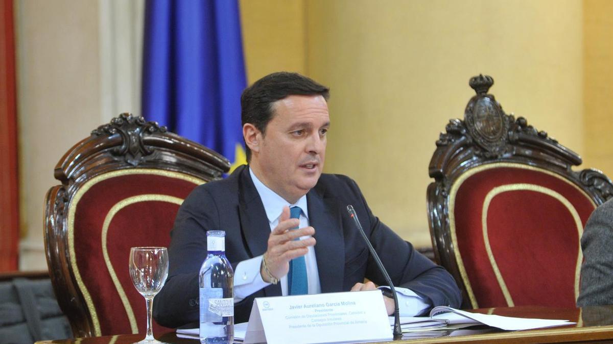 Dimite el presidente de la Diputación de Almería por el 'caso Mascarillas'