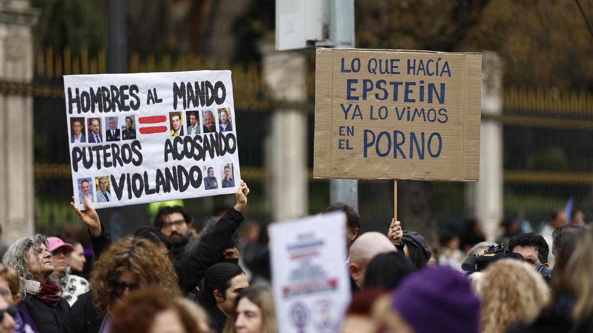 Manifestación convocada por el Movimiento Feminista de Madrid (MFM) con motivo del 8M.