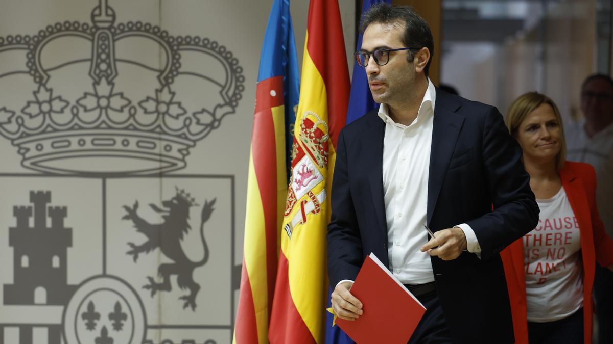 Carlos Cuerpo comparece tras la Conferencia Sectorial de Comercio en Valencia