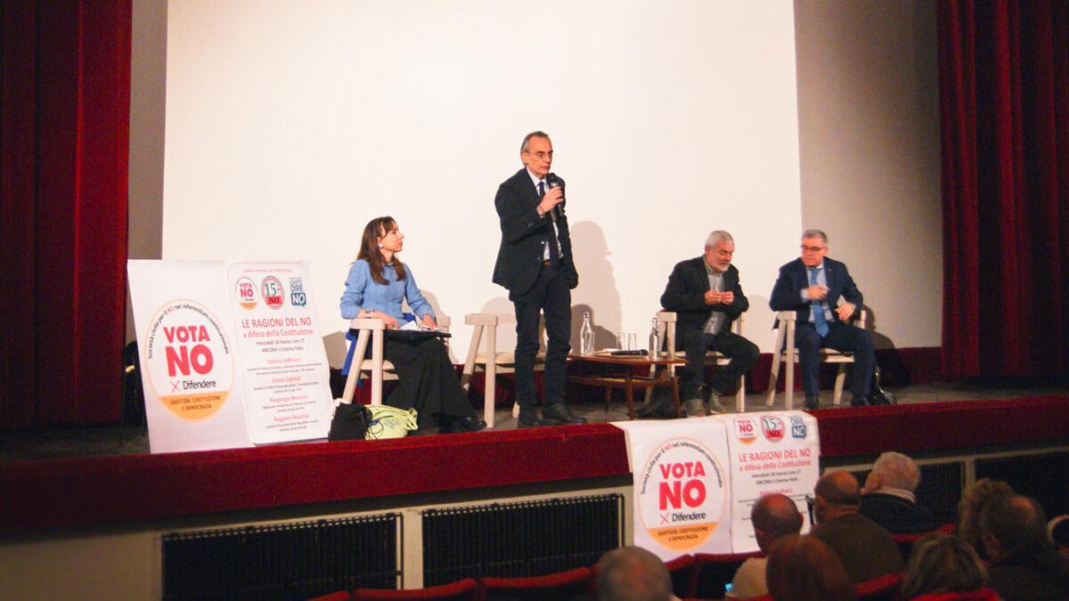 El presidente del tribunal de Palermo, Piergiorgio Morosini, durante una intervención pública contra el referéndum en Ancona (Italia), el 18 de marzo de 2026.